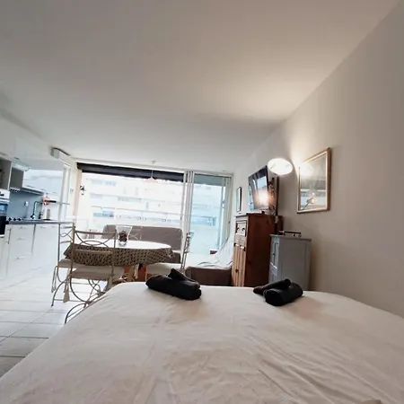 Naturiste Cap D'agde Heliopolis D 78 *